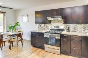 Mountain-View Escape Near Santa Ana Casino!