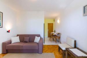 One-Bedroom Apartment in Crikvenica 7