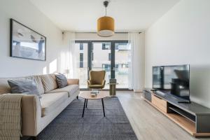 Blueground Žižkov balcony nr Vítkov Hill PRG-82