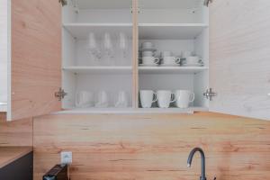 Blueground Žižkov balcony nr Vítkov Hill PRG-82