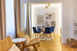 Stylish City House with Yard 4 pers