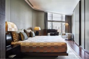 Deluxe Double Room room in Armani Hotel Dubai