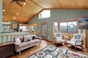 Moonridge Treehouse #2570