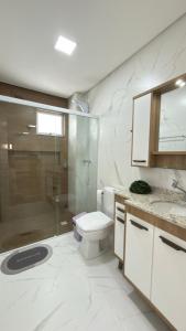 Apto Flor Três Marias-2 Quartos- Apto todo climatizado- Moderno, confortável, à 150m do Parque Termal