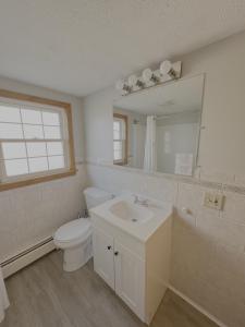 Abellona Inn & Suites