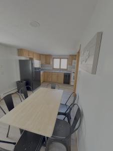 Abellona Inn & Suites