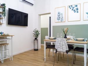 Motor Valley Boutique Apartment - 3 Suites