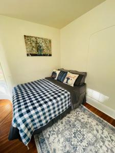 3BR 1BA Near Train Station Monthly Deal