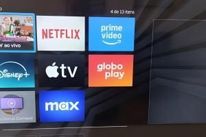 STUDIO - Rua da Passagem - 450m do Metrô Botafogo - Excelente Localização - Bares, Restaurantes e 2 Grandes Shoppings - Portaria 24h - Wi Fi - TV Claro e Streams