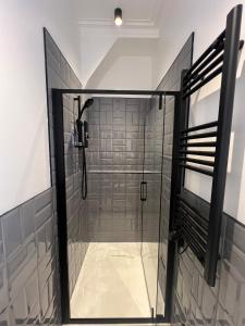 Liverpool Sage House - Spacious 2-Bed Near Anfield Stadium