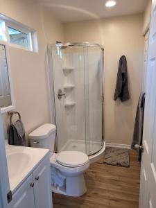 Comfy, independent 1 bedroom guest suite in Orcutt