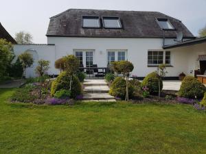 Holiday home in Neukirchen with barbecue