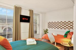 Secret Barbican Rooftop - Luxury Stay in Central by KeyHol Living