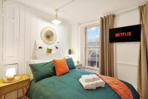 Secret Barbican Rooftop - Luxury Stay in Central by KeyHol Living