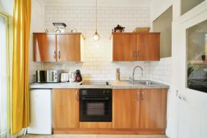 Secret Barbican Rooftop - Luxury Stay in Central by KeyHol Living