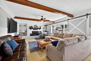 Walk to Lake Texoma Family-Friendly Retreat