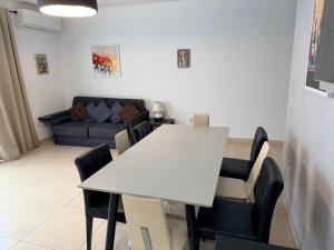 Spinola Bay Apt - Beatiful 3-Double Bed apt near beach in Prime Location