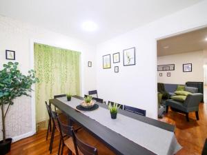 Cozy Private Room with Shared Kitchen near NYC