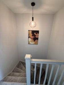 Cosy 4BR house, West Didsbury, bars and restaurants close by, Free Parking, Sleeps 8