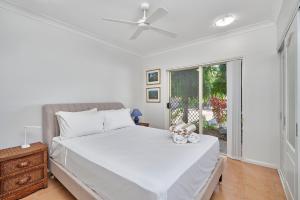 Coral Breeze at Clifton Beach