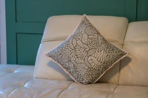 The Royal Stay at Queens Hill Sleeps 10