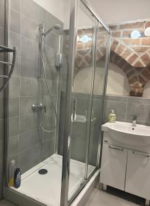 Poznan Central EnSuite Rooms