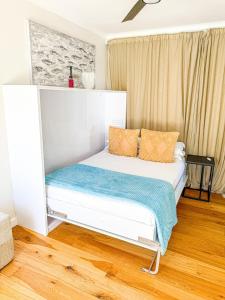 Ocean View Home, Pool, Steps to Camps Bay Beach