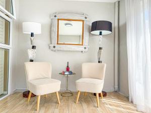 Ocean View Home, Pool, Steps to Camps Bay Beach