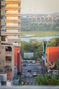 Bowie Apart with 2 BR centre and overlooking the bay