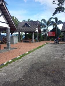 A356 Silverpark Resort lifted unit 5th floor