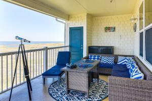Private Beach Access Galveston Resort Condo!