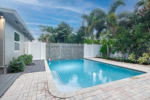 Wilton Manors Twin Oasis | 2 Heated Pools, For 12