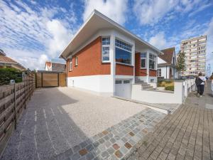 Holiday Home in Middelkerke near beach