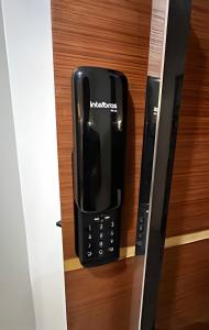 Apartamento a 300 metros da praia com piscina com vista para o mar