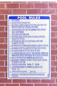 Gorgeous Uptown Apartment with Pool