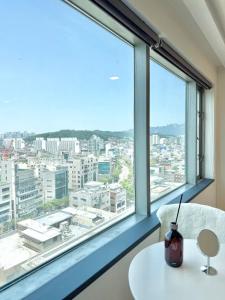 2026TOP 5 seconds walk from Hongik University Station beautiful view Room size 45m2