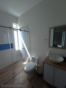 Casa de Descanso con Piscina y Jardín Ricaurte