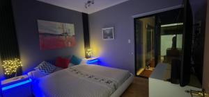 Waterfront GateAway with POOL SPA SAUNA