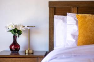Room with King Single bed