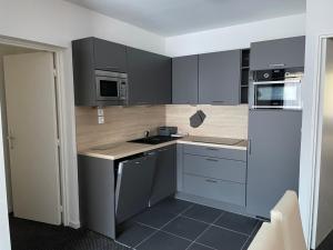 Appartement pour 8 pers à Gourette avec accès piscine - FR-1-860-8