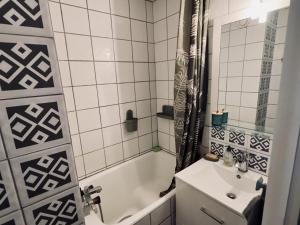 Studio cosy rénové avec balcon sud - 2 pers. - FR-1-836-15