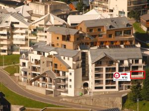 Appartement 3 pièces, piscine, 8 pers, vue montagne - Gourette - FR-1-860-3