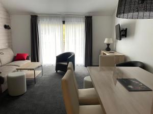 Appartement duplex avec accès piscine, animaux acceptés, 8 pers. à Gourette - FR-1-860-10