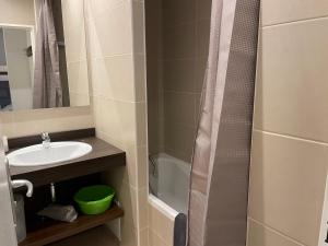 Gourette : Studio 6 pers, piscine, animaux admis - FR-1-860-28