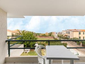 Air-conditioned apartment near sea