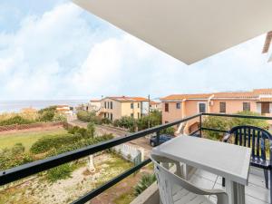 A 150 meter long mare, 2 fish img22