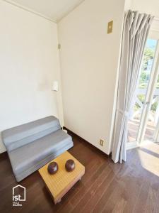 Ultra Private Off Grid Island Villa Near the Beach Mandarin Farm Setting