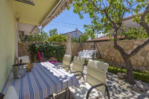 Apartments in Selce 39140