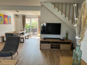 Maison rénovée près de la plage pour 8 personnes avec jardin, wifi et parking - FR-1-194-324