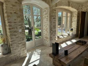 Stunning Stone House With Pool Near Gordes